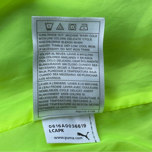 PUMA KID’S PUFFER VEST CAMO SIZE SMALL 6 BLACK GRAY YELLOW WINTER EUC - Picture 9 of 11